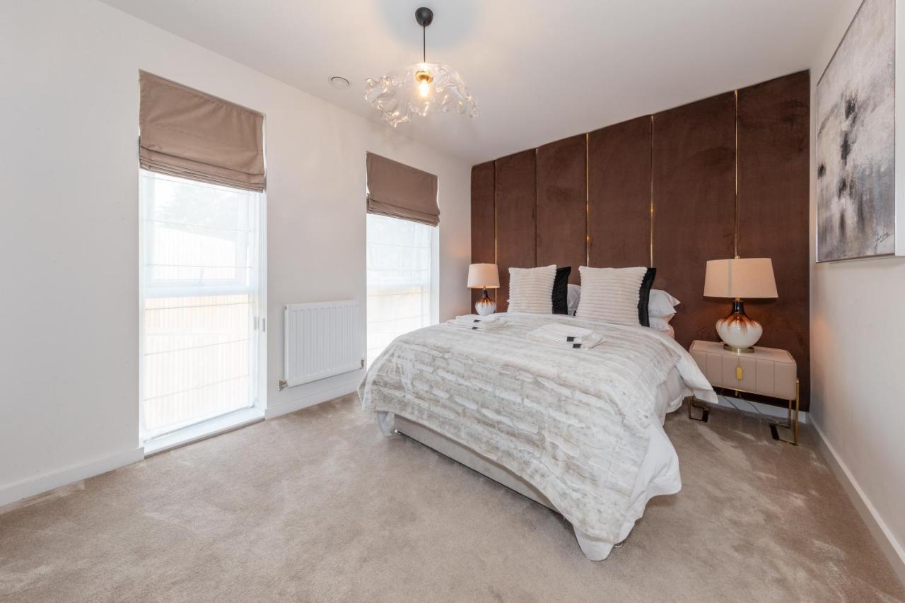 Cozen Edgware